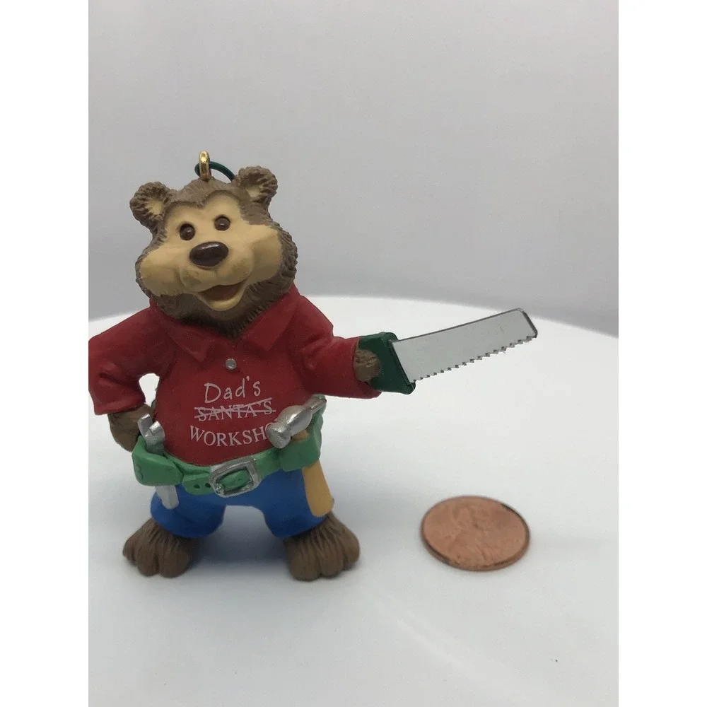 Vtg Hallmark 1993 Keepsake Dad Bear Dad's Santa Workshop‎ Christmas Ornament